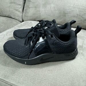 Nike Men's Black Athletic Shoes